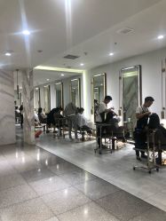 大厅-3AM HAIR SALON烫发染发接发