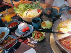 -湊湊火锅·茶憩(南京东路悦荟店)