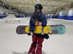 -乔波室内滑雪场