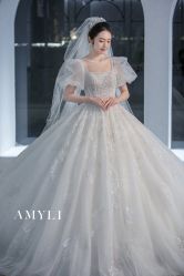 -艾米丽婚纱礼服