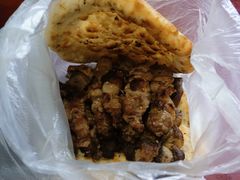 -烤肉小伙烤肉店