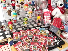 -泡泡玛特POPMART(上海环球港店)