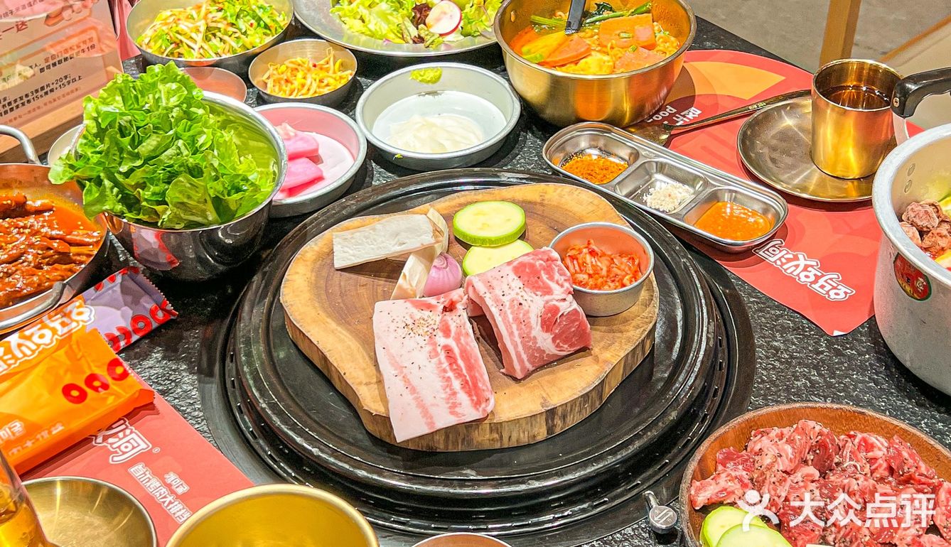 广州蚂蚁洞｜一秒穿越到韩剧的烤肉店！