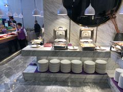 自助取餐区-茅庐川菜