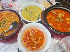 -渝是乎酸菜鱼·川渝小炒(新世界百货望京店)