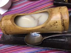 -香巴拉云南餐厅(华莱坞店)