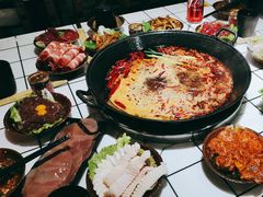 -扎起市井老火锅(乐山总店)