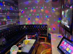 -蓝尊量贩(黄河路店)