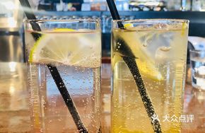 Passion Fruit Sparkling Water