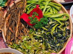 -赵美丽·重庆社区火锅·直营店(火车东站·中豪国际店)