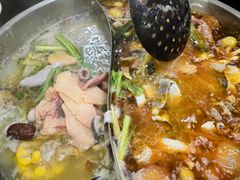 -周良天山牛杂城(天山路总店)