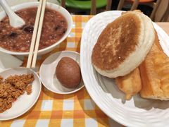 -蓝白自选餐厅(烟大店)
