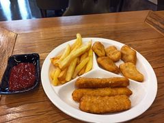 -汽车博物馆主题餐厅