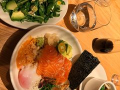 温泉三文鱼牛油果饭-京.YUZU