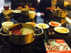 -重庆小天鹅自助火锅店(空港跨境店)