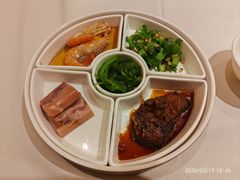 -梅龙镇酒家(南京西路总店)