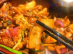 -胡须佬鸡煲四季火锅(海雅缤纷城店)