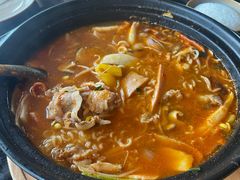 -雾山韩式烤肉·海南糟粕&椰子鸡火锅·海景餐厅(三亚绿发山海天JW万豪酒店)