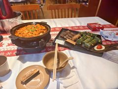 -刘姐啤酒鱼民族演艺餐厅(西街总店)
