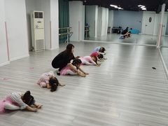 -雅米拉艺术中心(少儿舞蹈培训)