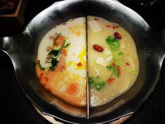 鸳鸯锅-湊湊火锅·茶憩(打浦桥日月光店)