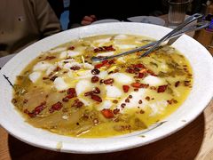 菊花酸菜鱼-渝人码头 川菜店 Chungking Szechuan Cuisine