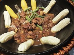 铁锅焖排骨-老街坊美食汇(玉兰大街店)