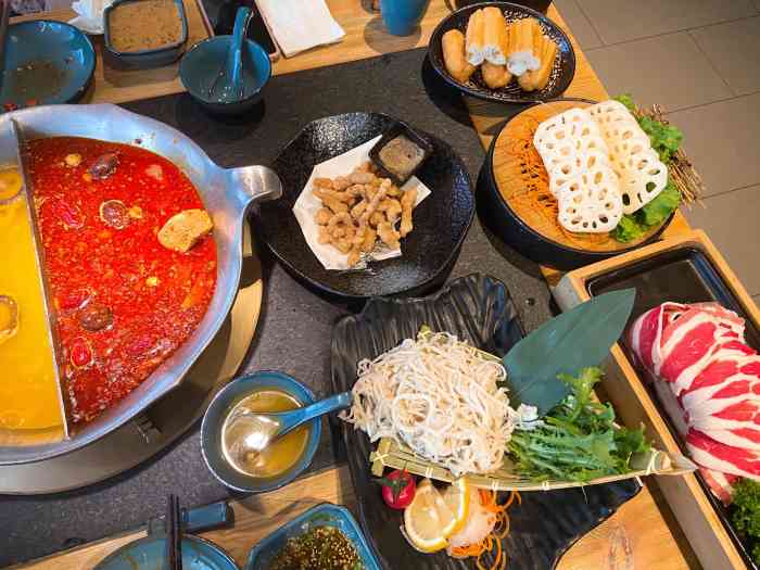 凑凑火锅·茶憩(郑州正弘城店)