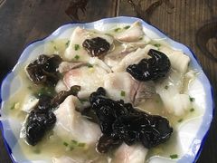 糟溜鱼片-吾介小籠館