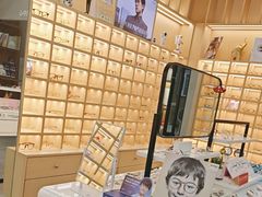 -一代眼镜·蔡司配镜(浦东大拇指广场店)