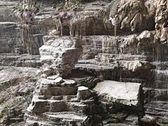 -龙水峡地缝景区