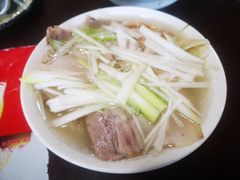 -金卯白肉罩火烧