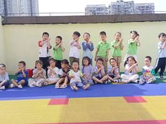 -宾果蒙特梭利托育儿童之家幼儿园(爱琴海店)