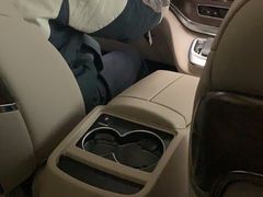 -杭州中升之星奔驰4S店(滨江店)