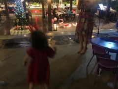 -三亚湾海居铂尔曼度假酒店