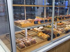 -焙丽拾光(麦凯乐直营店)