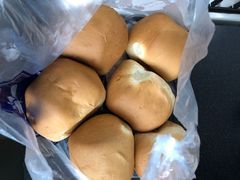 -白玉兰食品甜凤店(合生汇店)