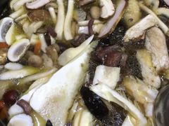 -菌之家·专业纯野生菌火锅·特色炒菌