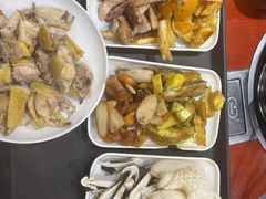 -菌之家·专业纯野生菌火锅·特色炒菌