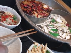 -潘小辣鲜肉老火锅