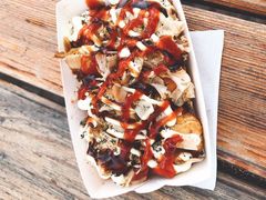 -百里峡七彩艺术小镇