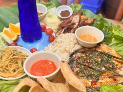 -沐毫傣泐云南菜孔雀宴•手抓饭傣味烧烤(曼听公园店)