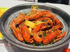 -肥肥虾庄·金牌油焖大虾(汉街SKP店)