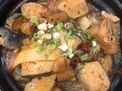 臭豆腐肥肠煲-广迎居老正兴菜馆