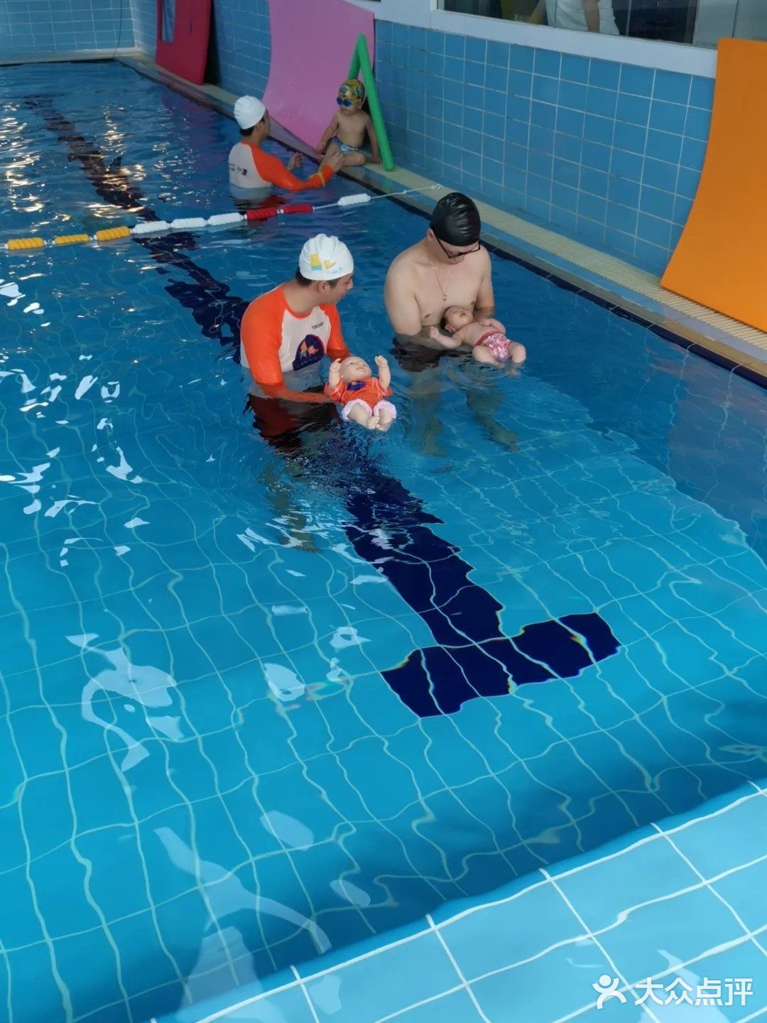 带宝贝来这里感受游泳的乐趣吧。
