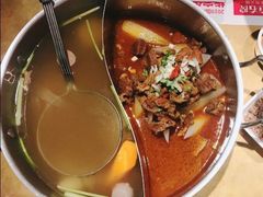 -左庭右院鲜牛肉火锅(金山万达店)