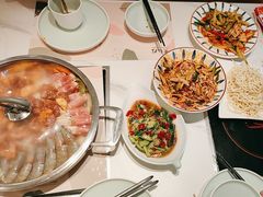 -黄记煌三汁焖锅(新佳丽江汉路店)