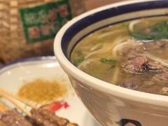 -云阿蛮云南生烫牛肉米线(奉贤路店)