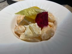 凤梨虾球-穹六人间 people 6(岳阳路店)