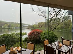 -上海怡沁园度假酒店